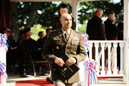 Army Reservist returns to active duty